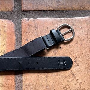 Under Armour belt, black elastic adjustable silver hardware